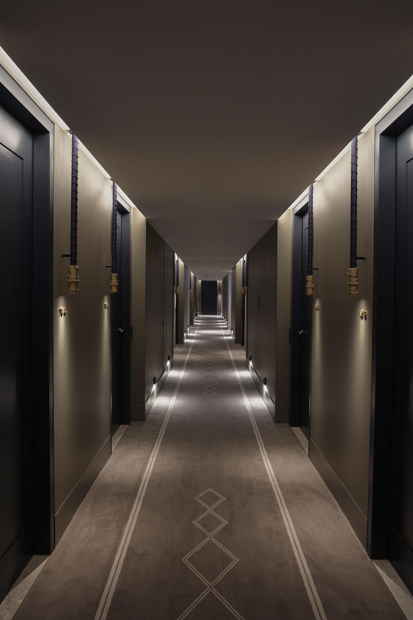 Hilton Melbourne Little Queen Street Εξωτερικό φωτογραφία A corridor at the hotel