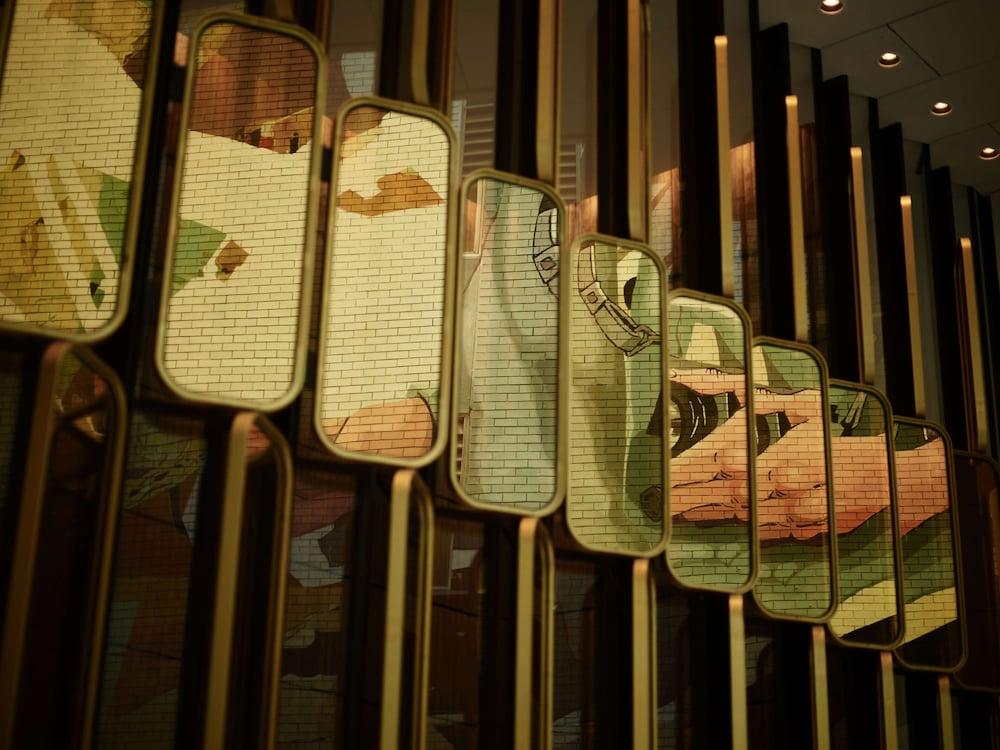 Hilton Melbourne Little Queen Street Εξωτερικό φωτογραφία The 1967–1970 National Football League championship trophies