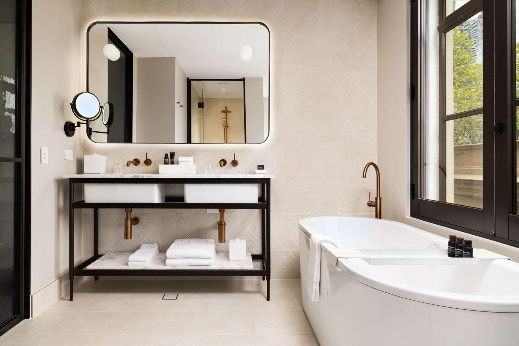 Hilton Melbourne Little Queen Street Εξωτερικό φωτογραφία Bathroom