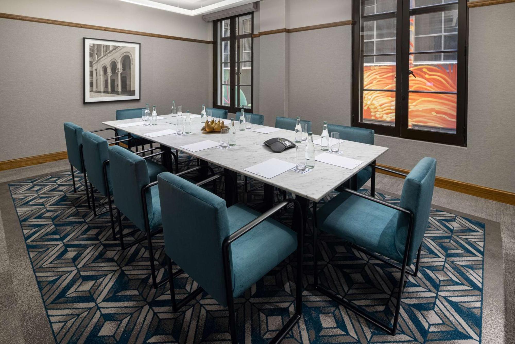 Hilton Melbourne Little Queen Street Εξωτερικό φωτογραφία A boardroom at a hotel