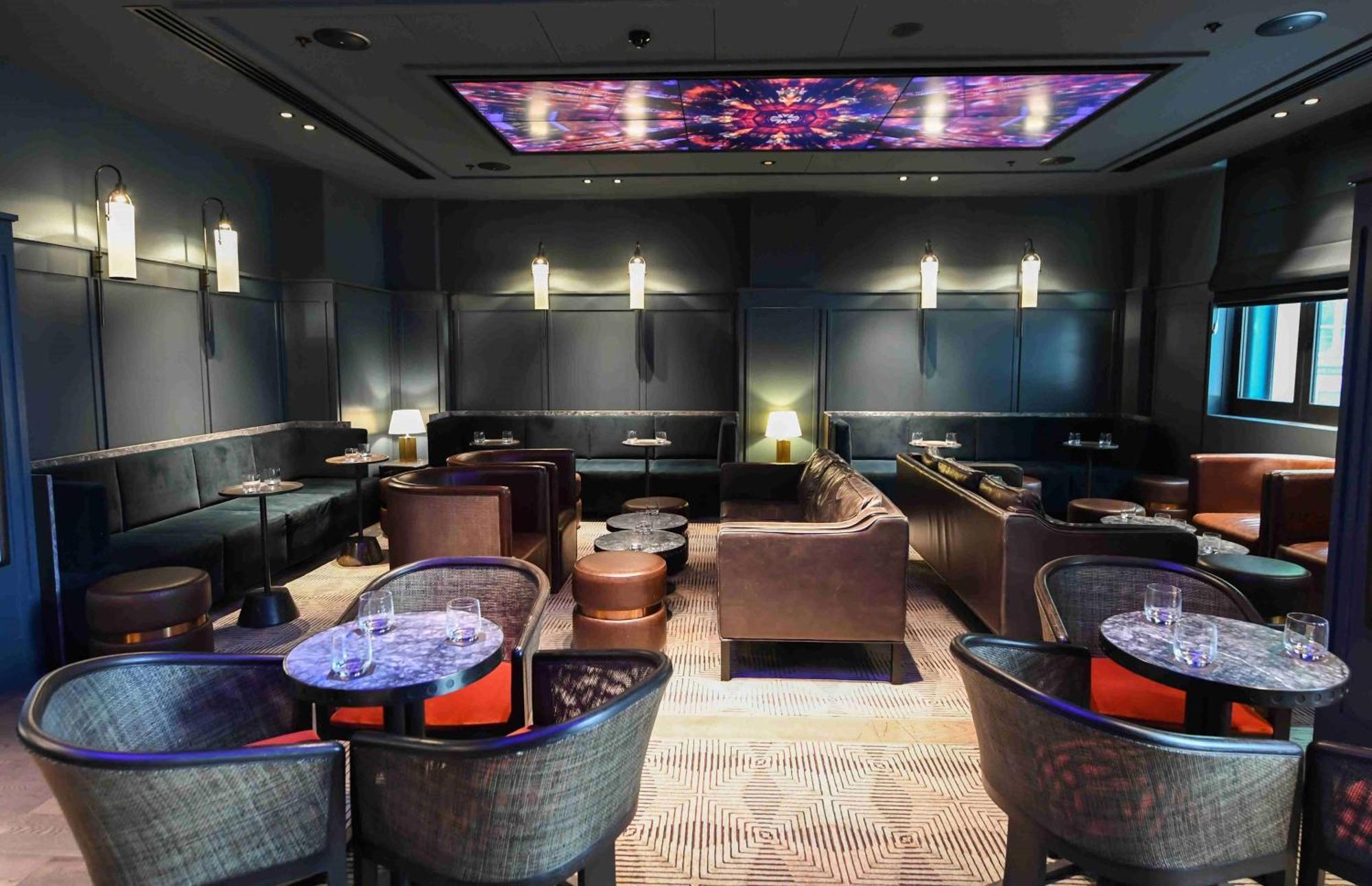 Hilton Melbourne Little Queen Street Εξωτερικό φωτογραφία The interior of the lounge