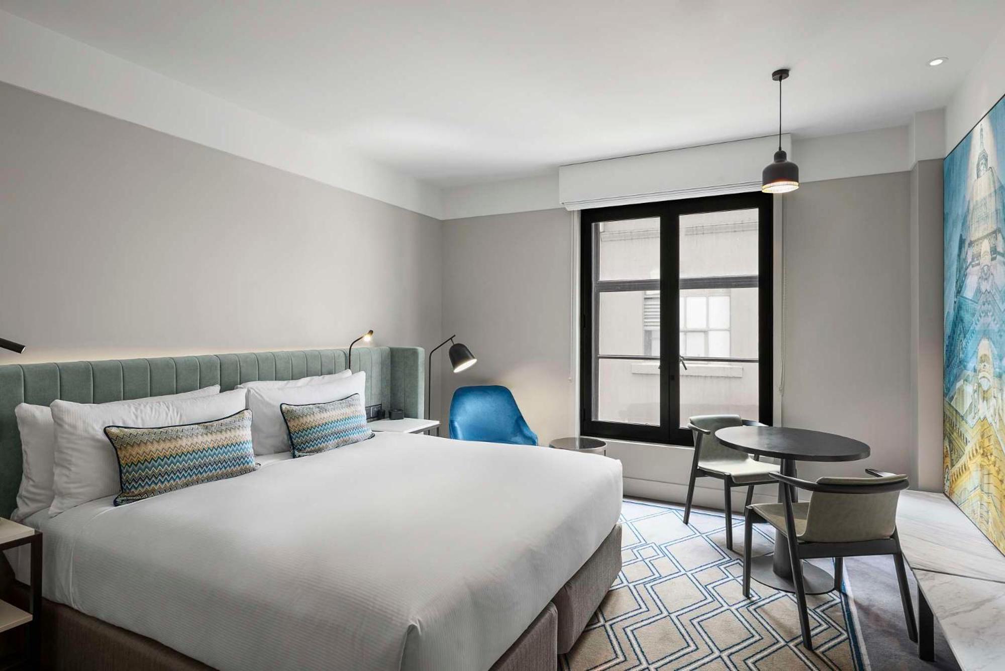 Hilton Melbourne Little Queen Street Εξωτερικό φωτογραφία A room at the hotel